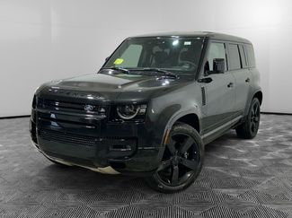 New 2026 Land Rover Defender 110 V8 video 1