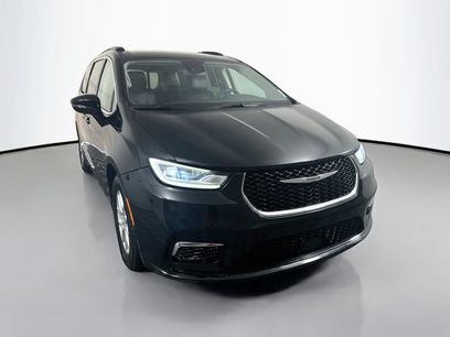 Used 2022 Chrysler Pacifica Touring-L
