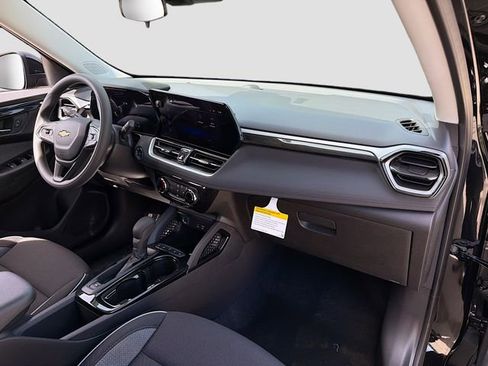 New 2026 Chevrolet TrailBlazer LT FWD image 28