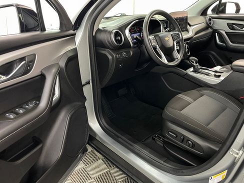 Used 2023 Chevrolet Blazer LT FWD image 18