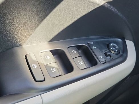 New 2026 Hyundai Venue SEL image 16