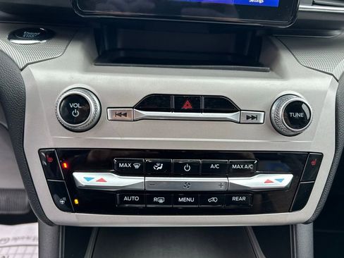 Certified 2023 Ford Explorer XLT w/ Equipment Group 202A image 30