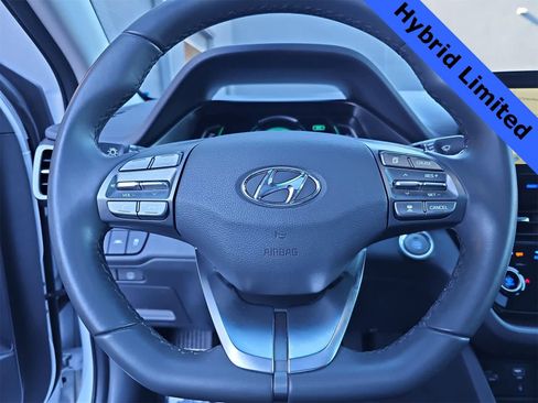Used 2020 Hyundai Ioniq Limited image 19