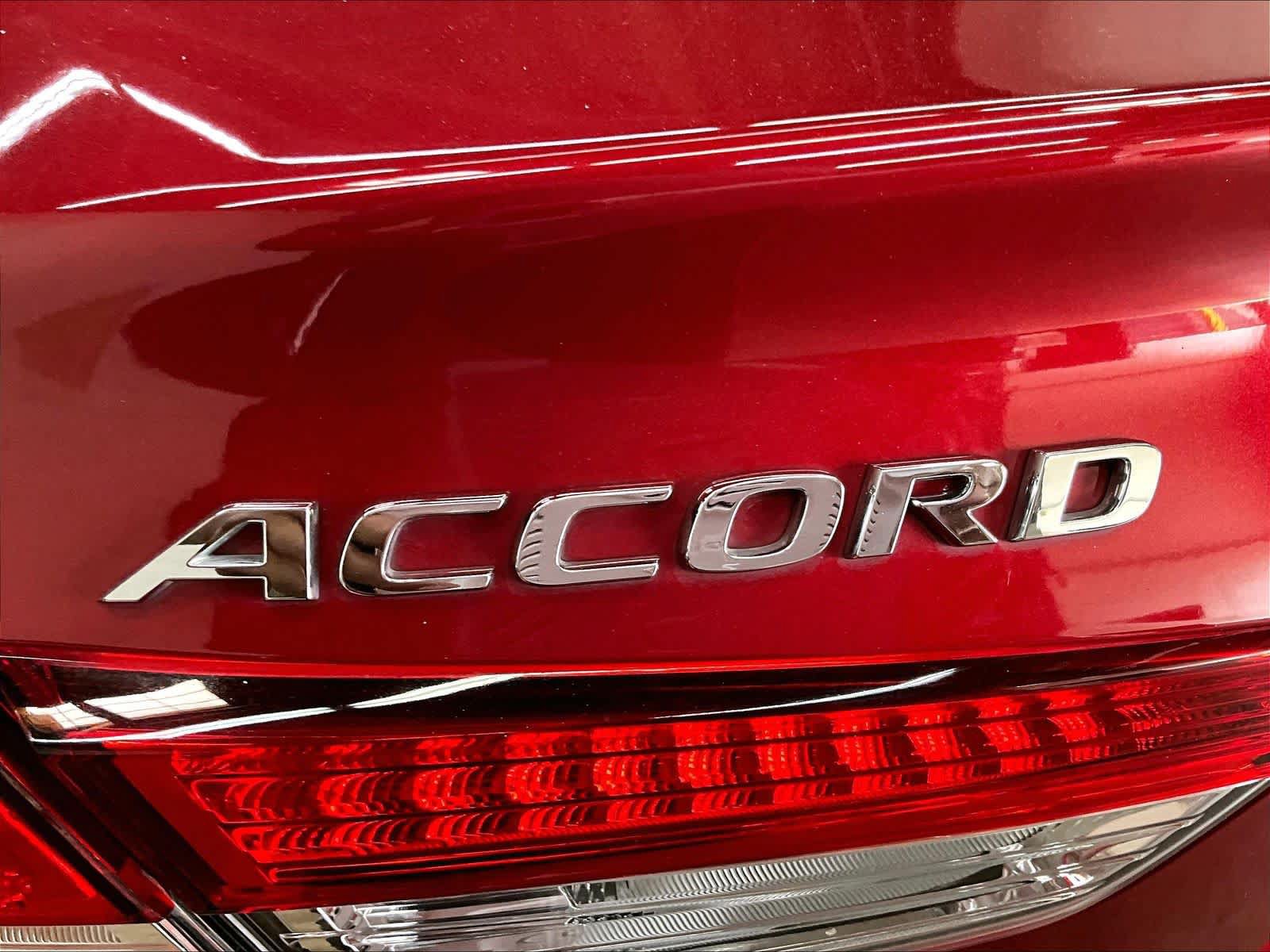 Used 2021 Honda Accord Hybrid image 11