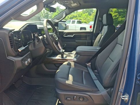 New 2026 GMC Sierra 1500 Elevation w/ Elevation Premium Package AWD/4WD image 9