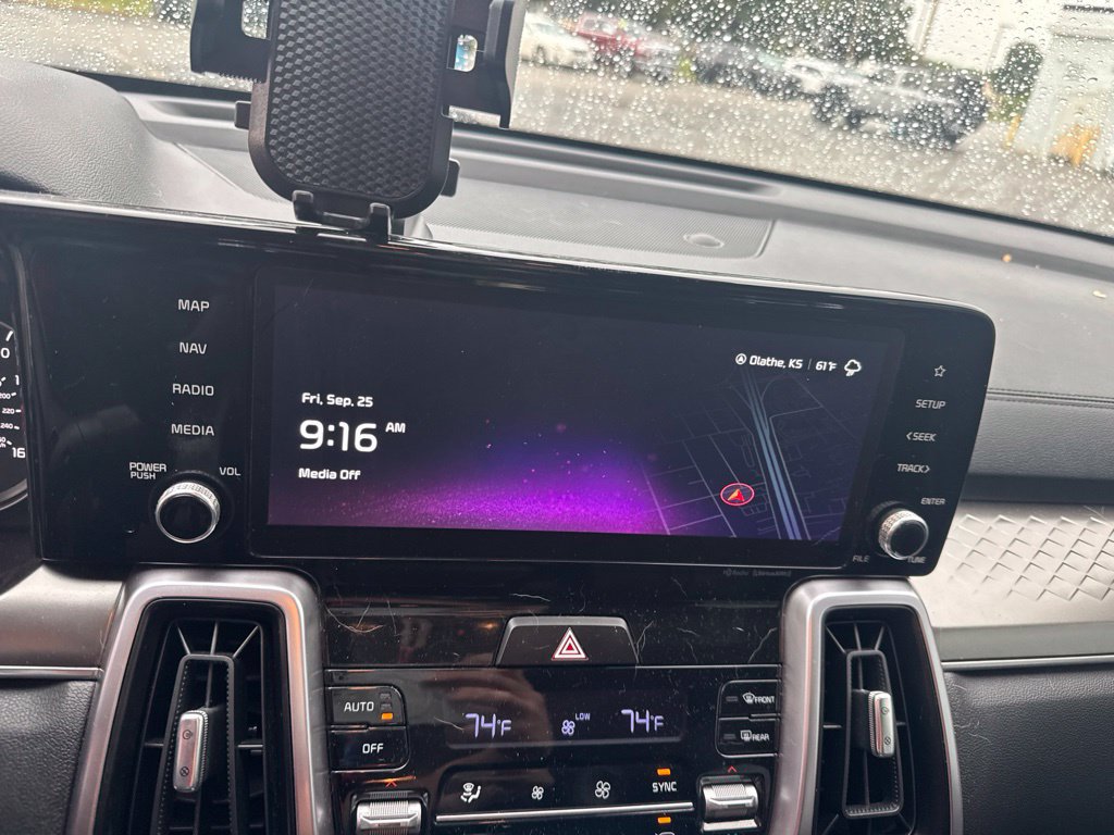 Certified 2023 Kia Sorento EX AWD/4WD image 13