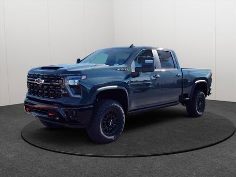 New 2026 Chevrolet Silverado 2500 ZR2 image 3