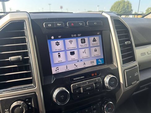 Used 2019 Ford F250 Lariat w/ Lariat Ultimate Package AWD/4WD image 26