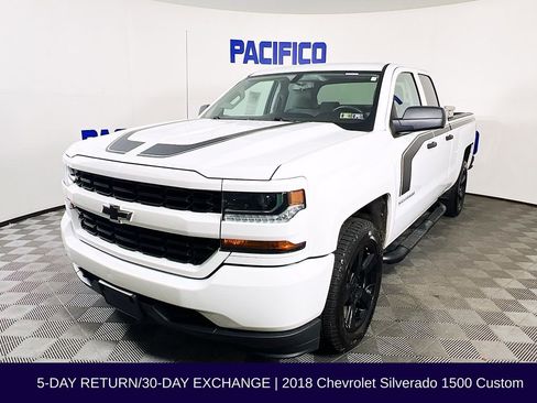 Used 2018 Chevrolet Silverado 1500 Custom image 3
