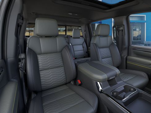 New 2026 Chevrolet Silverado 2500 ZR2 w/ LPO, Dark Essentials Package AWD/4WD image 17
