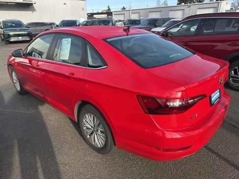 Used 2020 Volkswagen Jetta image 5