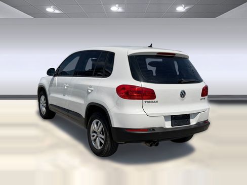 Used 2013 Volkswagen Tiguan S FWD image 3