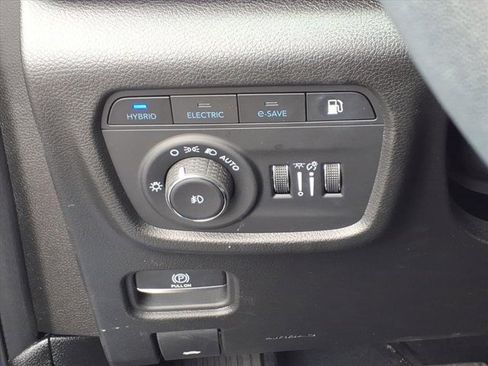 Used 2023 Jeep Grand Cherokee Summit w/ Advanced Protech Group IV image 21