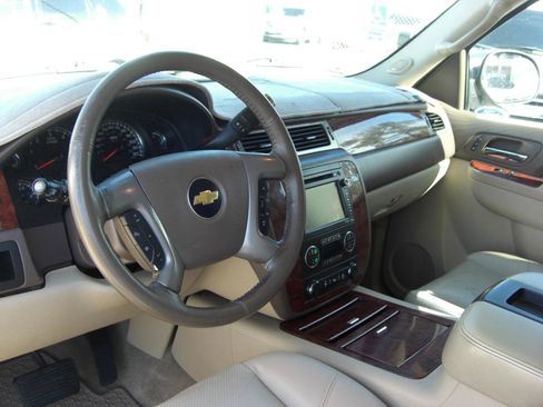 Used 2013 Chevrolet Tahoe LTZ image 7
