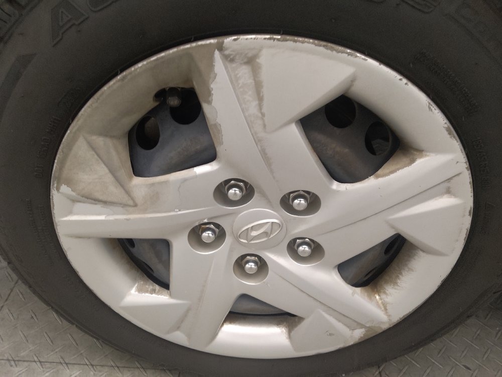 Used 2020 Hyundai Venue SE FWD image 31