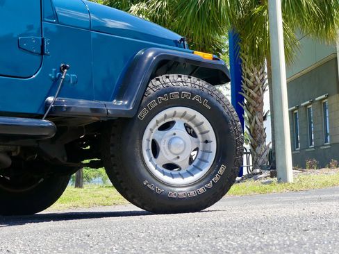 Used 1995 Jeep Wrangler Rio Grande AWD/4WD image 78