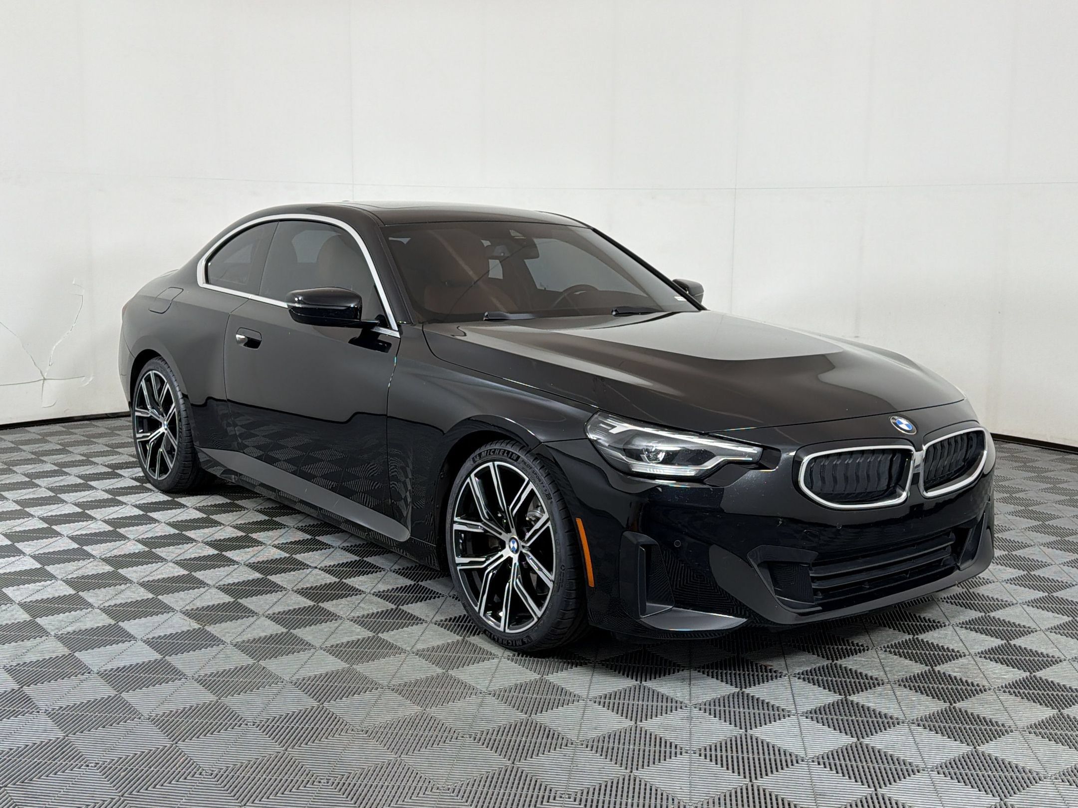 Used 2022 BMW 230i Coupe w/ Convenience Package RWD image 8