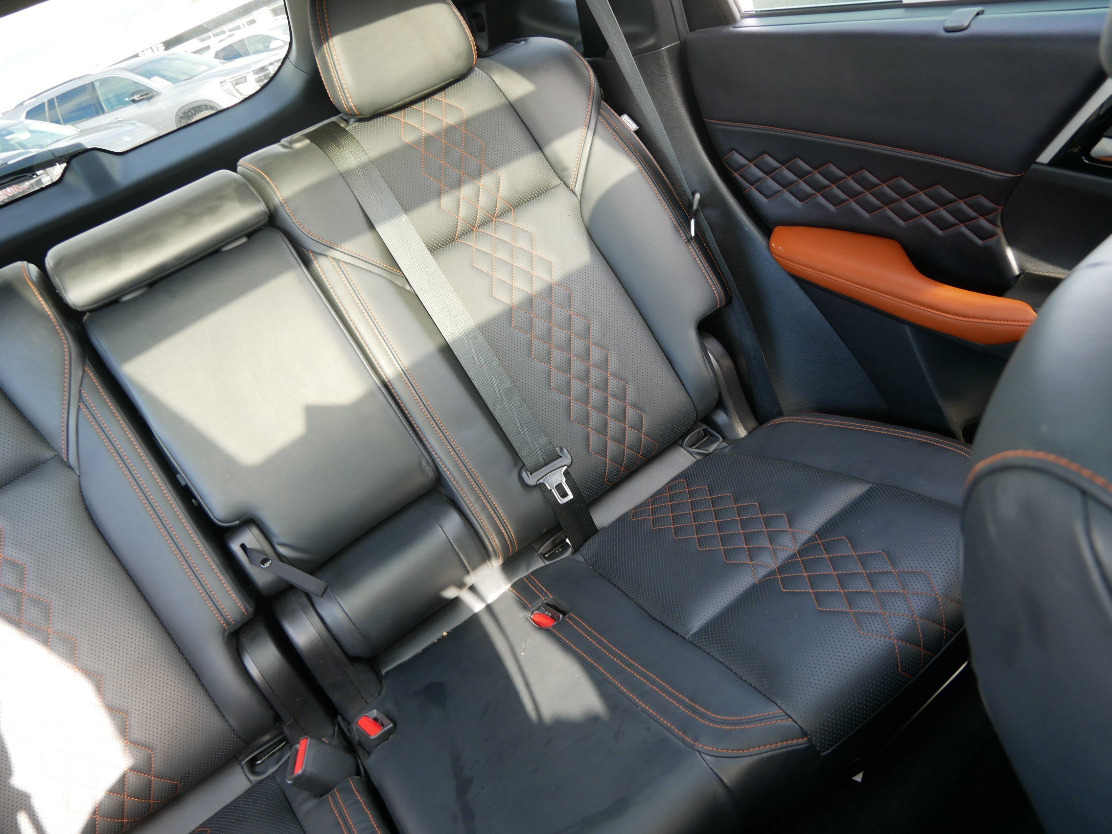 Used 2023 Mitsubishi Outlander SEL AWD/4WD image 14