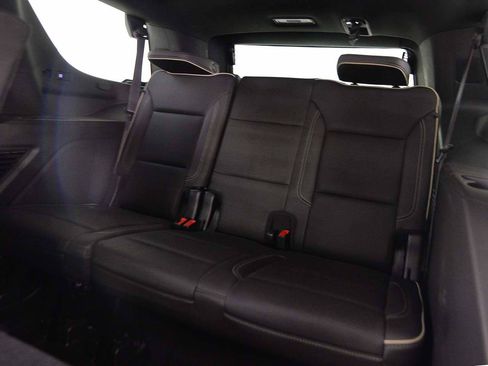 Used 2021 GMC Yukon SLT w/ SLT Luxury Package image 11