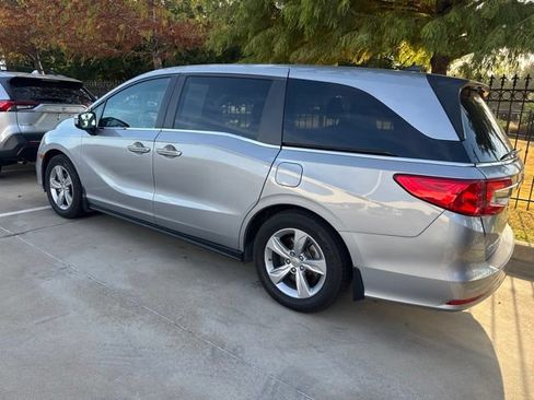 Used 2018 Honda Odyssey EX-L image 4