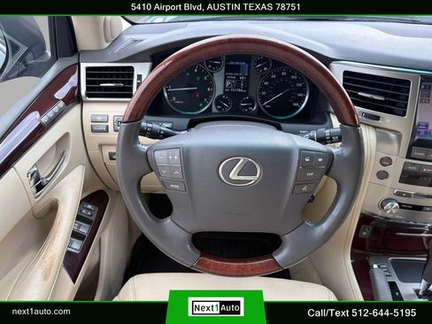Used 2013 Lexus LX 570 4WD image 20