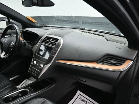 Used 2017 Lincoln MKC Reserve w/ Lincoln MKC Climate Package AWD/4WD image 11