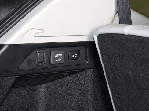 Used 2026 Acura MDX SH-AWD w/ Technology Package image 32