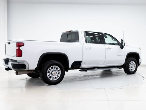 Used 2024 Chevrolet Silverado 2500 LTZ w/ LTZ Convenience Package AWD/4WD image 10