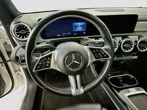 Used 2025 Mercedes-Benz CLA 250 4MATIC image 18