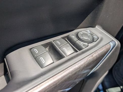 Used 2022 Chevrolet Silverado 1500 LTZ AWD/4WD image 17
