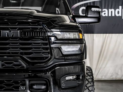 Used 2025 RAM 2500 Big Horn AWD/4WD image 40