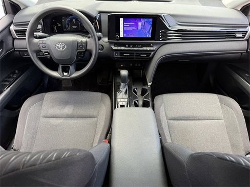 Used 2025 Toyota Camry LE image 11