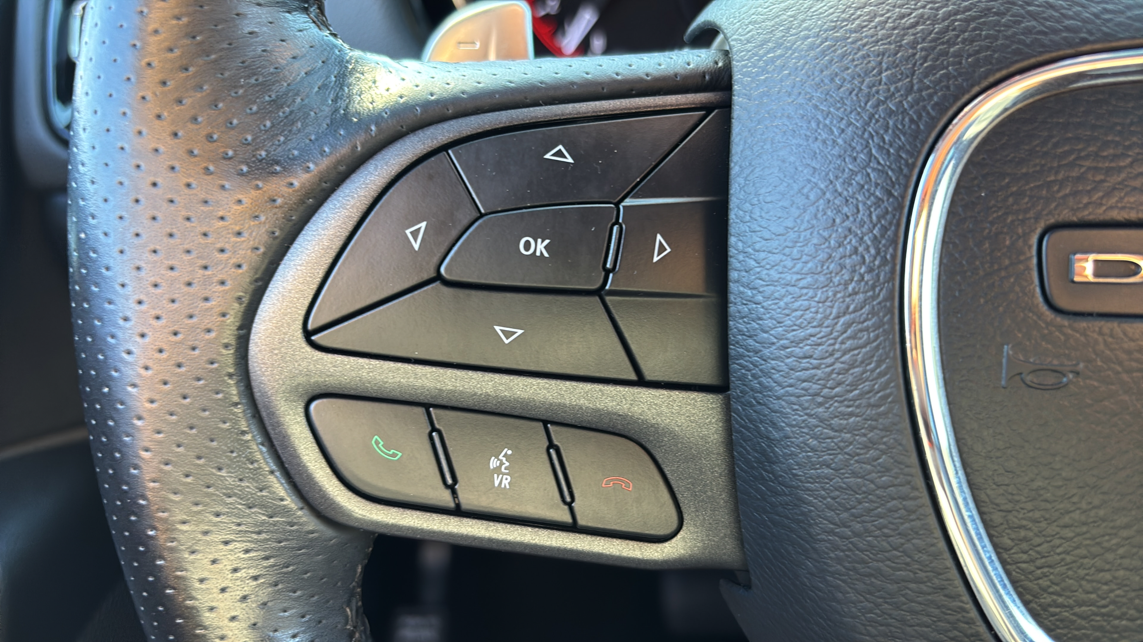 Used 2022 Dodge Durango R/T w/ Blacktop Package AWD/4WD image 29