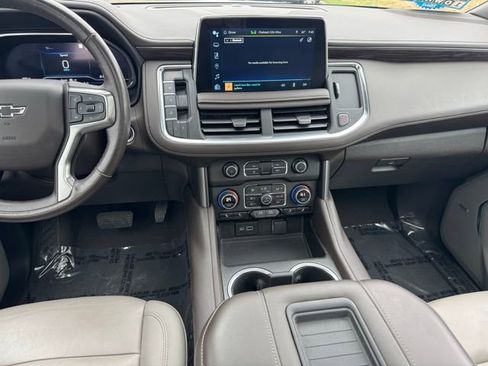 Used 2022 Chevrolet Tahoe Z71 w/ Z71 Off-Road Package image 2