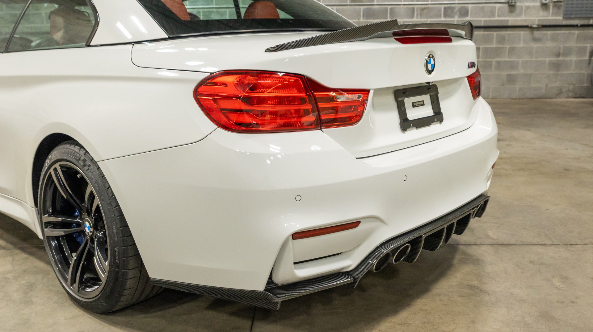 Used 2016 BMW M4 Convertible RWD image 27