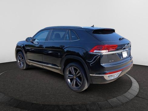 Used 2021 Volkswagen Atlas Cross Sport SE w/ Panoramic Sunroof Package FWD image 5
