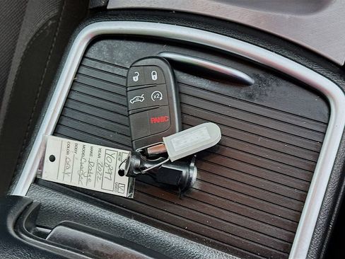 Used 2022 Dodge Charger SXT RWD image 34