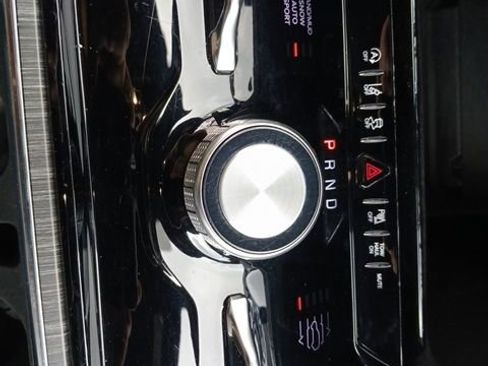 Used 2024 Jeep Wagoneer Series III image 45