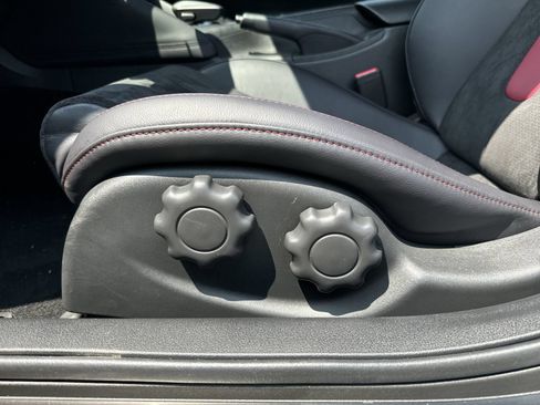 New 2024 Nissan Z Performance w/ Floor Mat Package RWD image 22