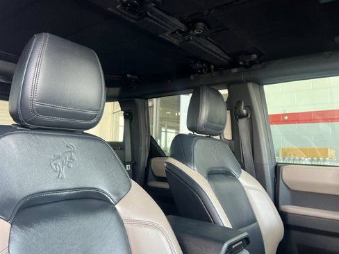 Used 2021 Ford Bronco Wildtrak AWD/4WD image 14