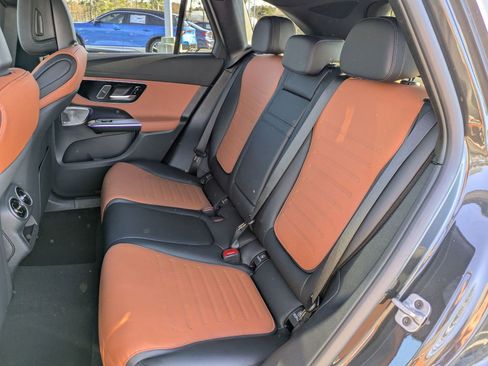 Certified 2025 Mercedes-Benz GLC 300 300 image 31