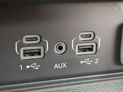 New 2025 Jeep Grand Cherokee Altitude image 20