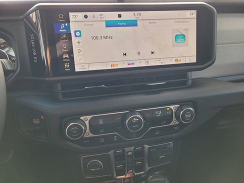 New 2026 Jeep Gladiator Willys AWD/4WD image 23