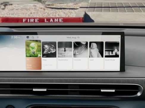 New 2026 Genesis GV60 Advance image 12