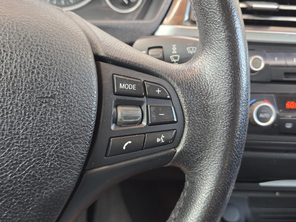 Used 2013 BMW 328i Sedan RWD image 27