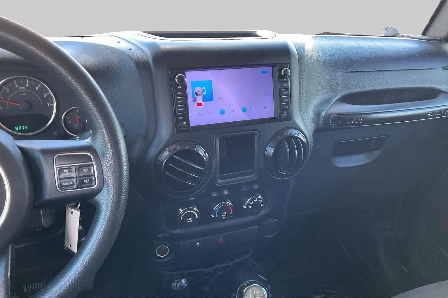 Used 2015 Jeep Wrangler Unlimited Sport AWD/4WD image 7