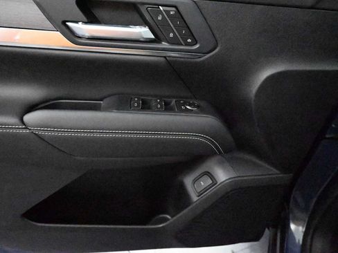 New 2026 GMC Terrain Denali AWD/4WD image 15