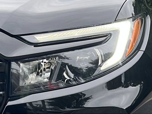Used 2024 Honda Ridgeline Black Edition image 9