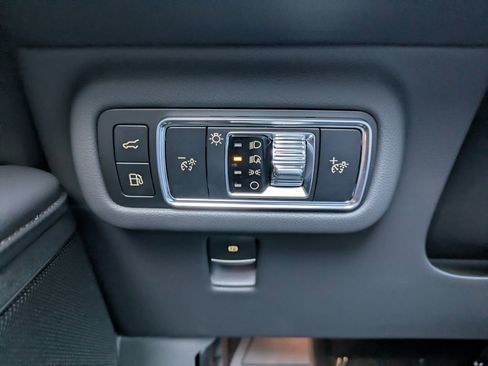 New 2026 Lincoln Nautilus Premier w/ Equipment Group 102A image 30