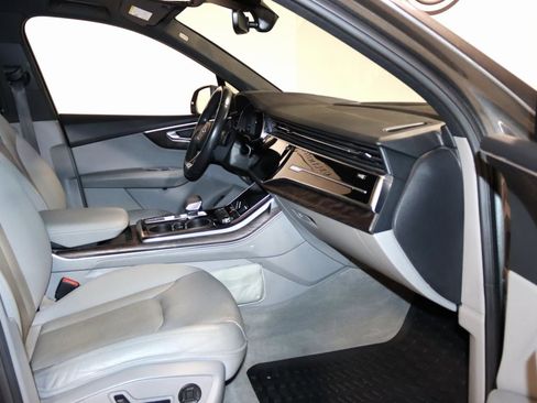 Used 2021 Audi Q7 3.0T Prestige w/ Prestige Package image 60